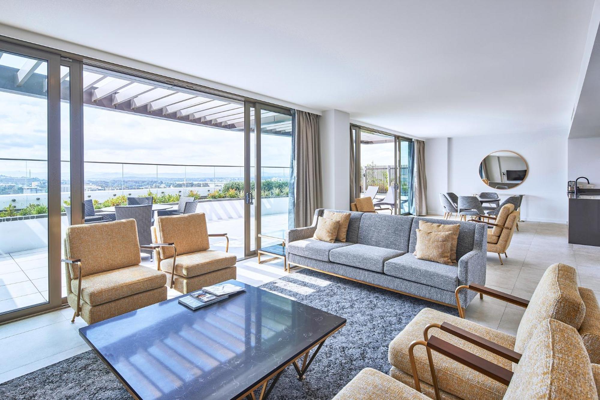 Meriton Suites 캔버라 외부 사진 The Penthouse