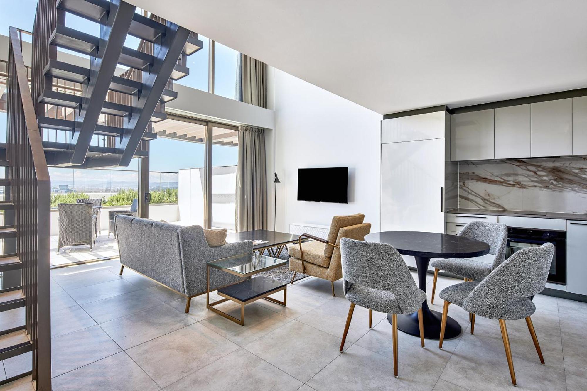 Meriton Suites 캔버라 외부 사진 A living room at the hotel