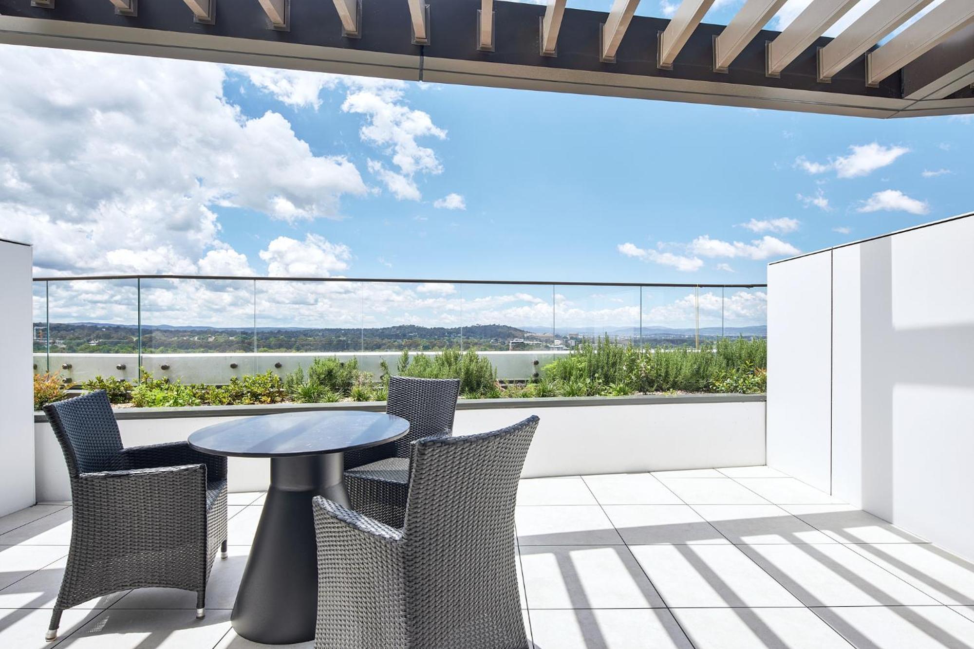 Meriton Suites 캔버라 외부 사진 Skyline Residences